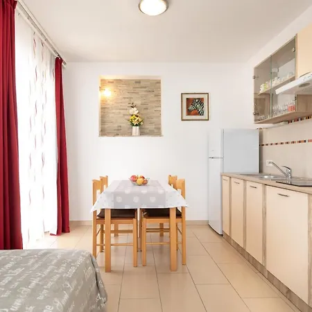 Apartment Margita Moscenicka Draga